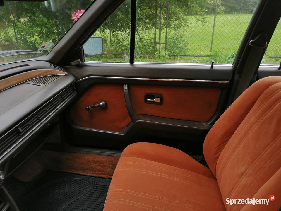 Fabrycznie Audi 100 C2 1977 5E Piotrkówek