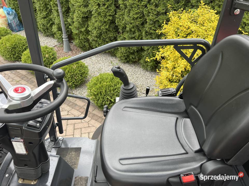 NOWA Mini ładowarka BEKKER W1160 Perkins Rexroth Pozostałe Rolnictwo Zambrów