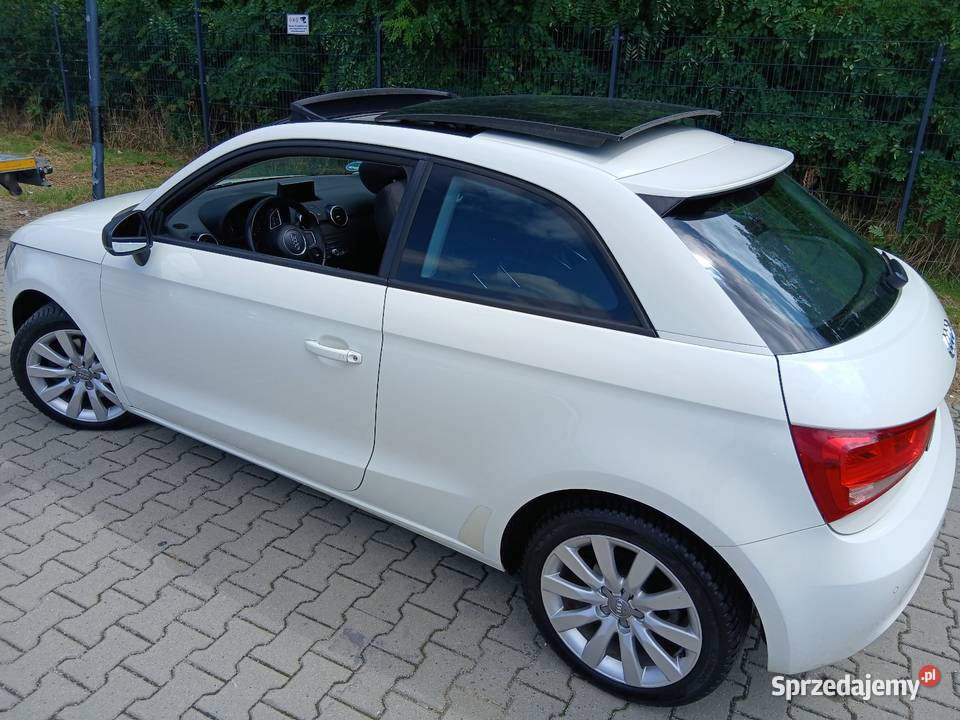 Audi A1 16tdi Bixenon Panoramadach 1lakier Dobrzyca