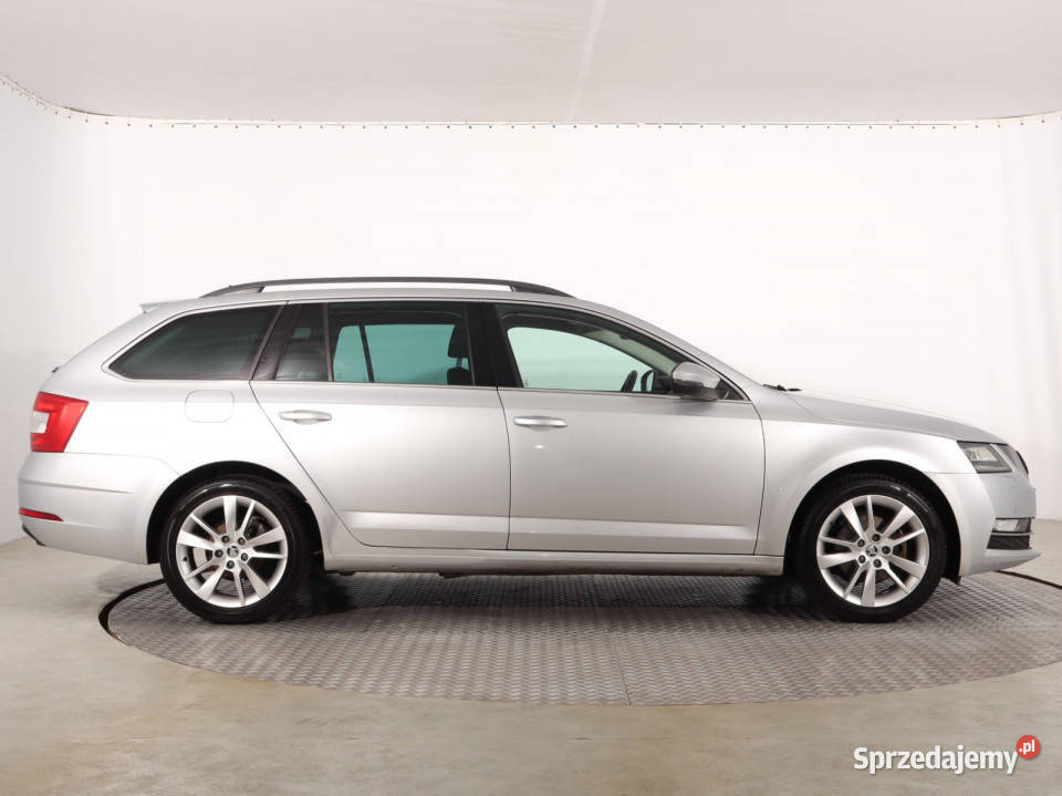 Skoda Octavia 15 TSI czujnik zmierzchu Katowice sprzedam