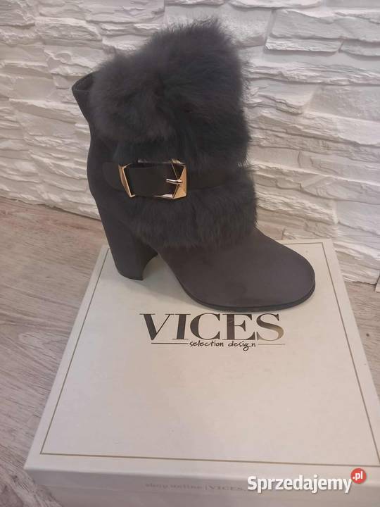 Buty ocieplane z kozuszkiem nowe 37 śląskie Koziegłowy