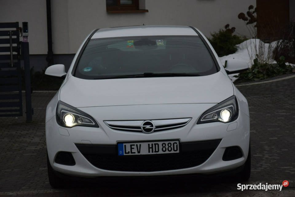 Opel Astra 14TB Led 2KPL KÓŁ 2013r Sprowadzony Majdan Sieniawski