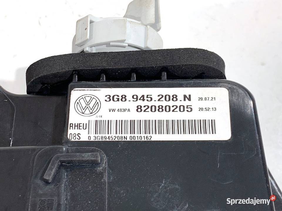 LAMPA PRAWY TYŁ VW ARTEON 3G8945208N Hatchback osobowe