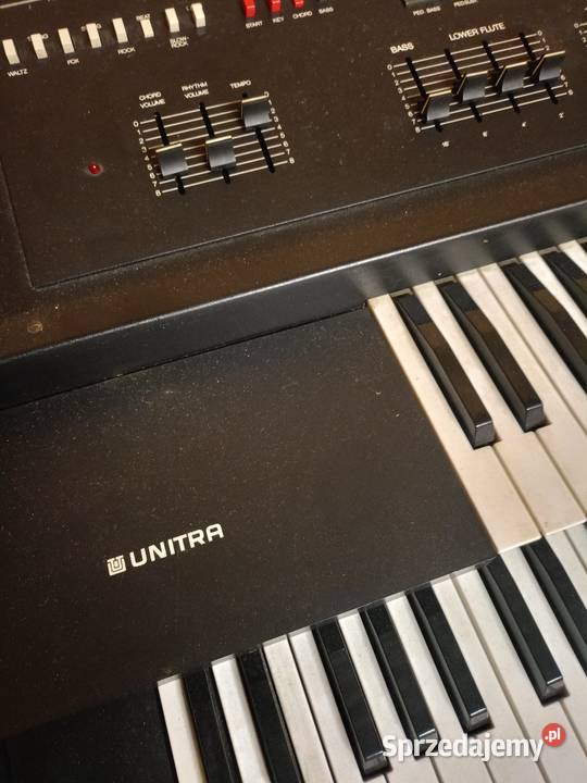 Organy UNITRA estrada 207 AR wzmacniacz gitarowy Świerczów sprzedam
