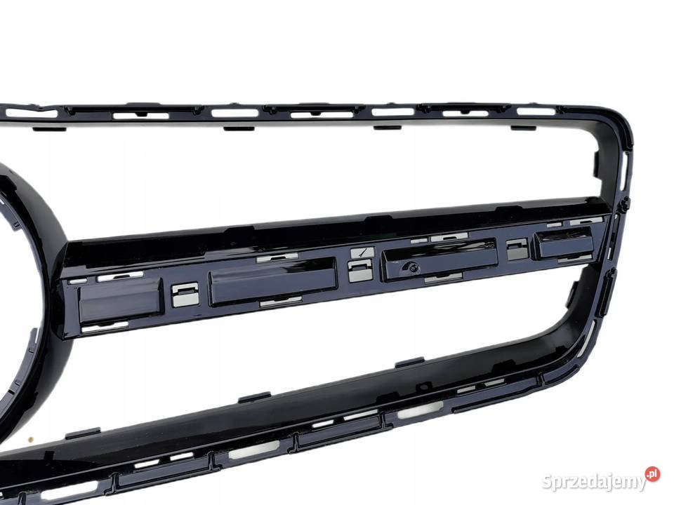 MERCEDES AMG 63 CLS C218 W218 GRILL ATRAPA osobowe