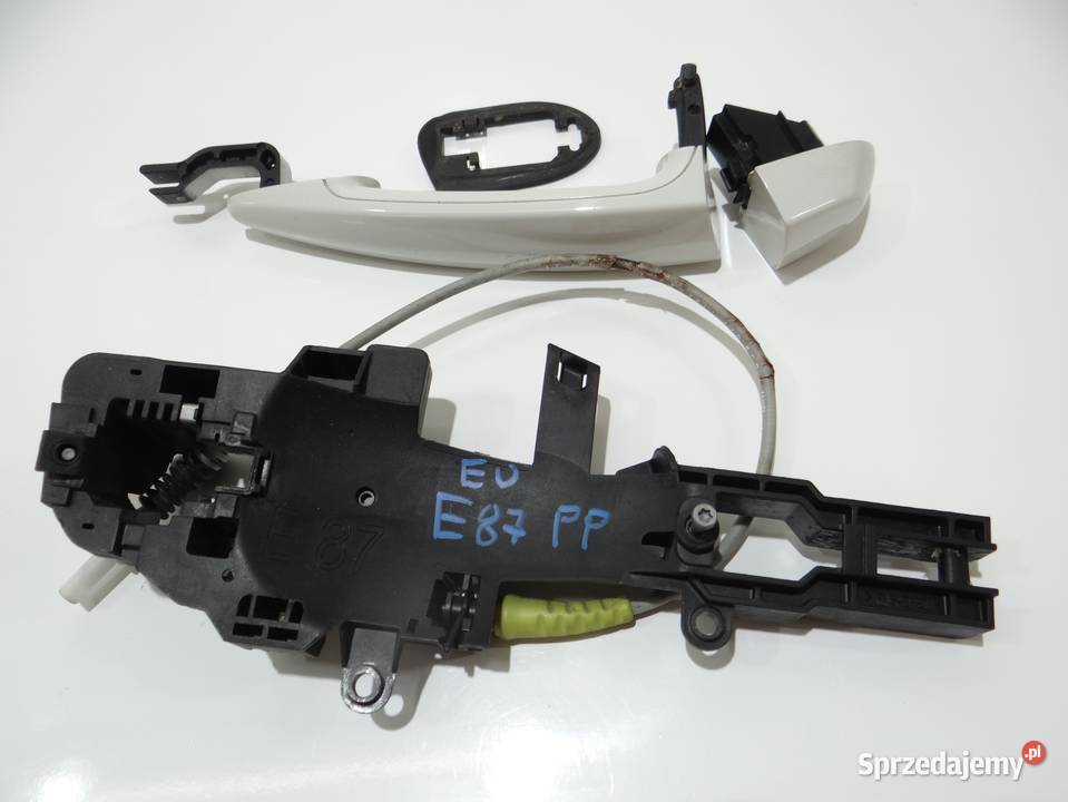 KLAMKA PRAWA PRZEDNIA BMW E87 300 EU Strzyżewice