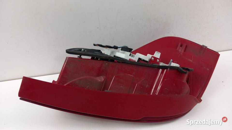 MERCEDES W169 LIFT HB LAMPA TYŁ PRAWA Zbierkowo