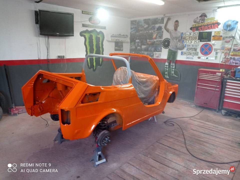 Fiat 126p Cabrio pomarańczowy Kamiennik