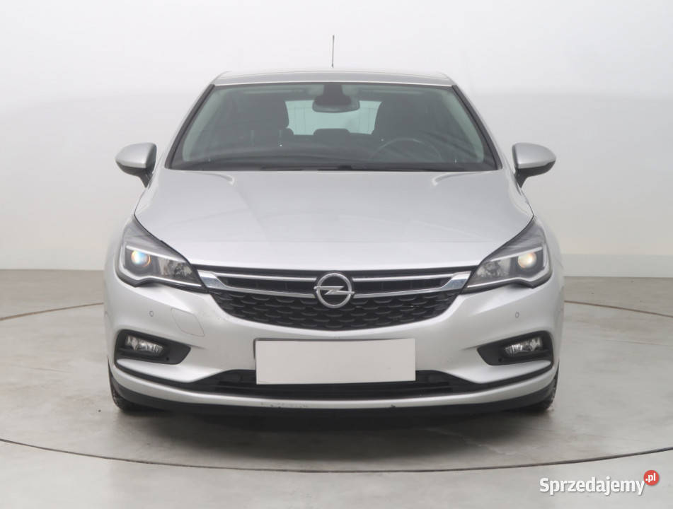 Opel Astra 14 T 4/5