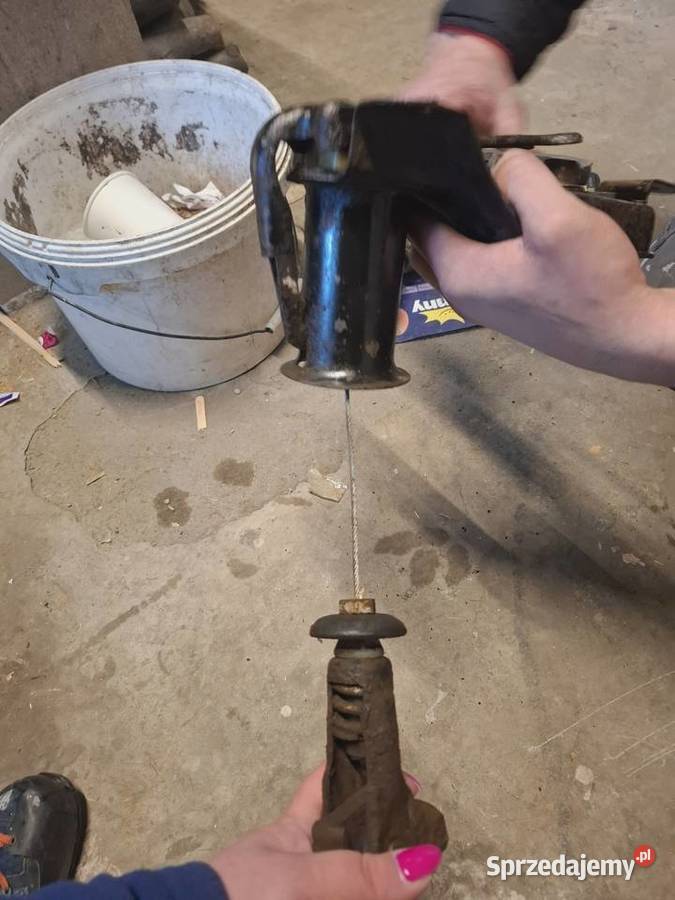 Winda koła zapasowego do Renault Scenic II nieuszkodzony Wind