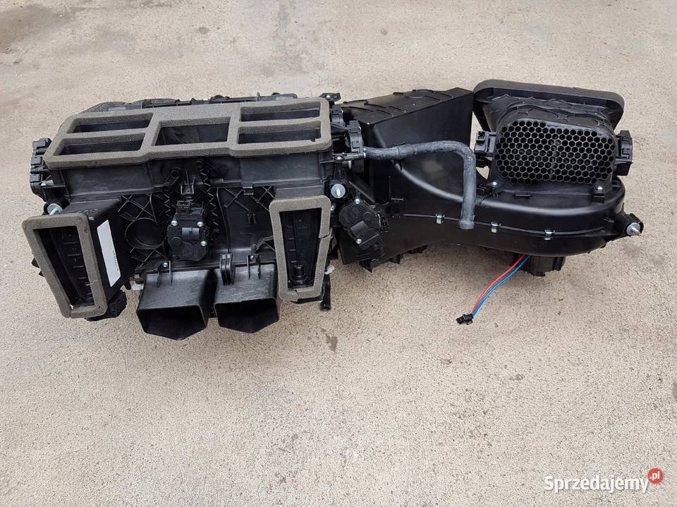 NAGRZEWNICA KOMPLETNA PANAMERA 0916 97057301118 Nagrzewnice Części samochodowe Międzychód