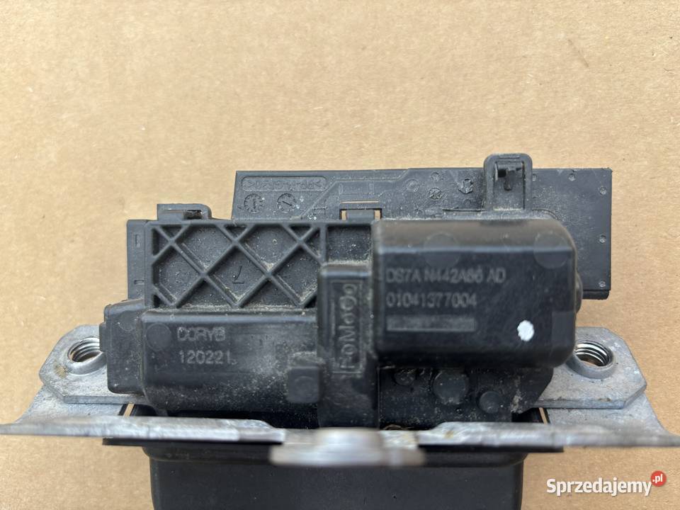 Zamek klapy bagażnika Ford Kuga Mk3 osobowe lubelskie sprzedam