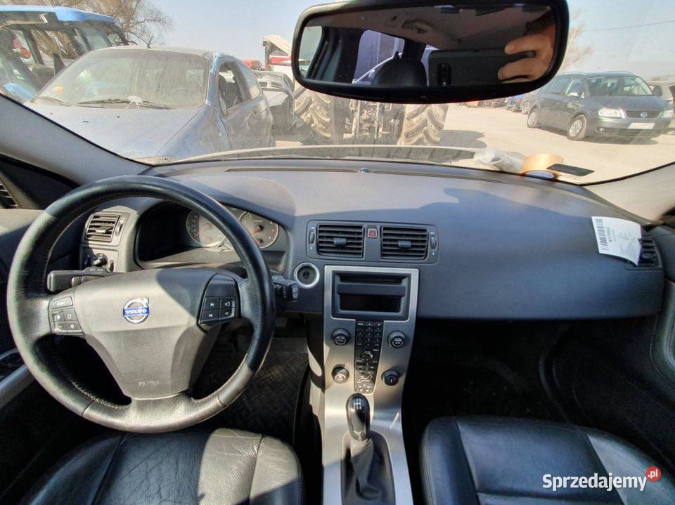 DESKA KOKPIT VOLVO V50