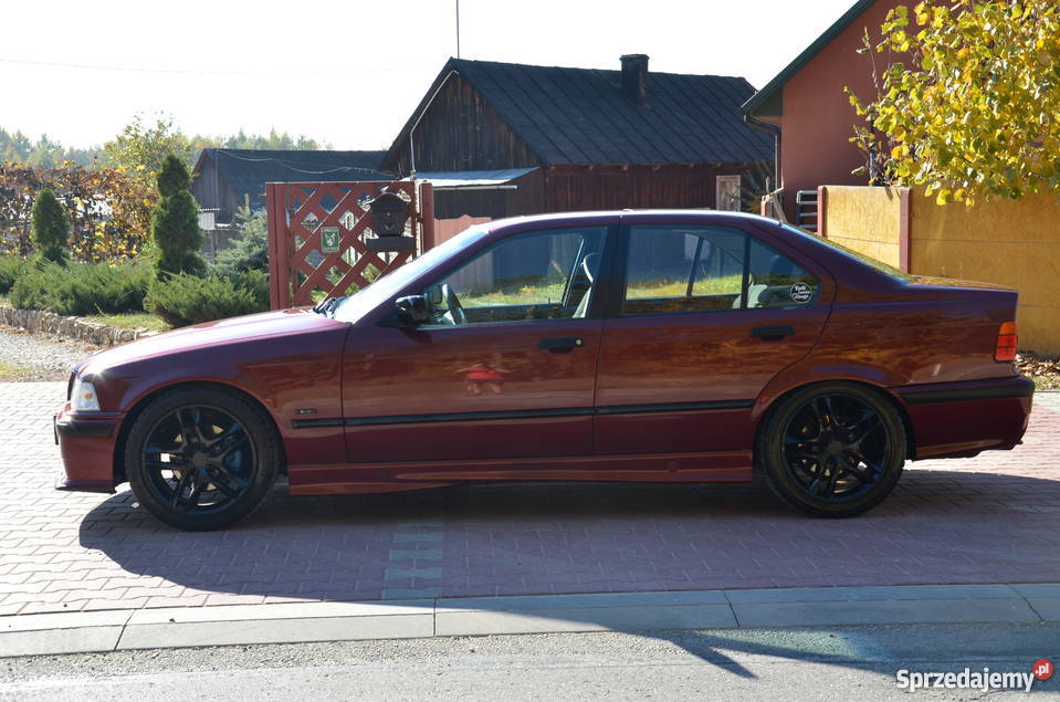 BMW E36 Mpakiet bogate wyposażenie możliwa Kielce sprzedam