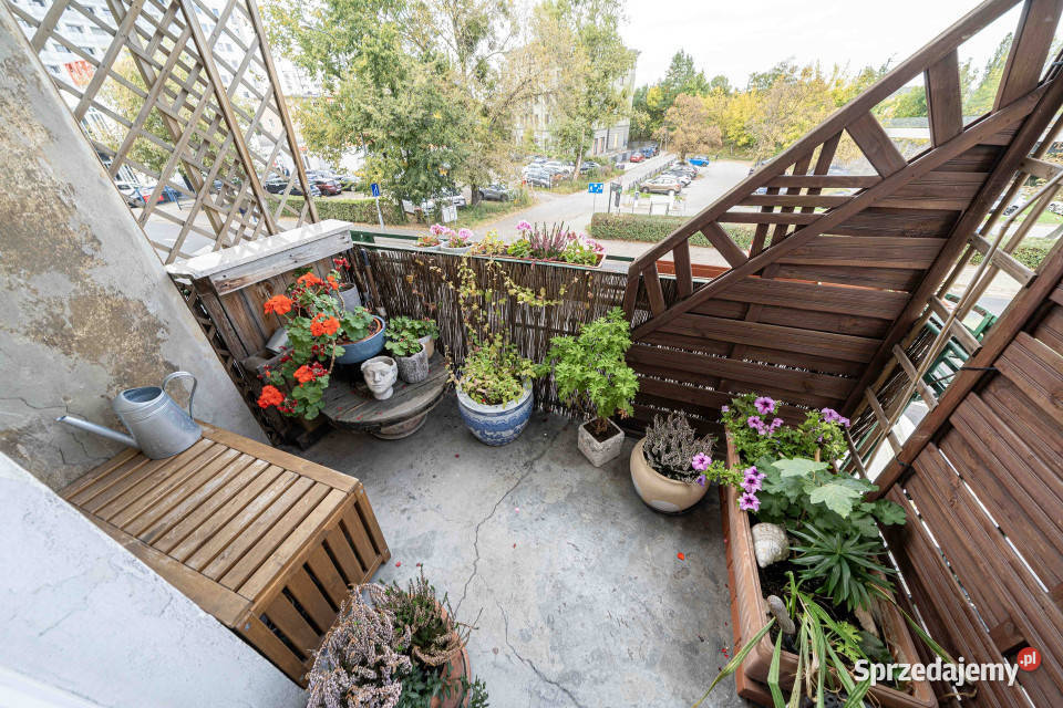 Wyjątkowe klimatyczne balkon kamienica Jeżyce Poznań