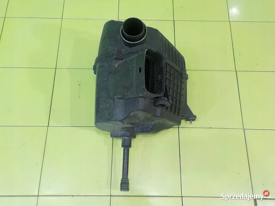 AUDI A1 8X 16 TDI 12r 3D obudowa filtra