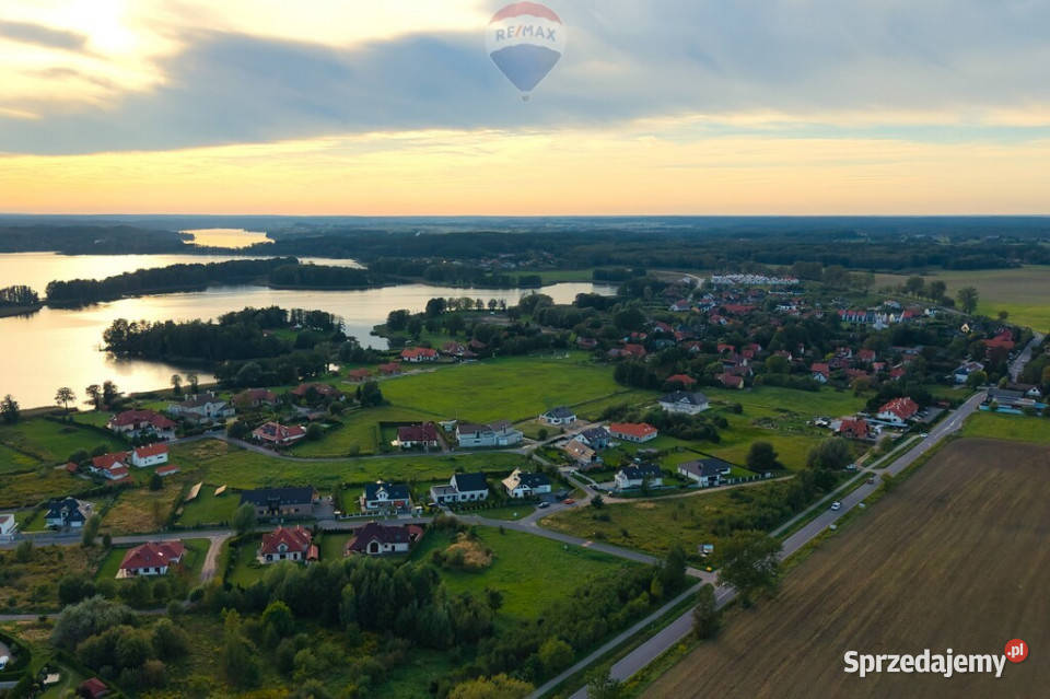 Teren pod zabudowę jednorodzinną z usługami warmińsko-mazurskie Tomaszkowo