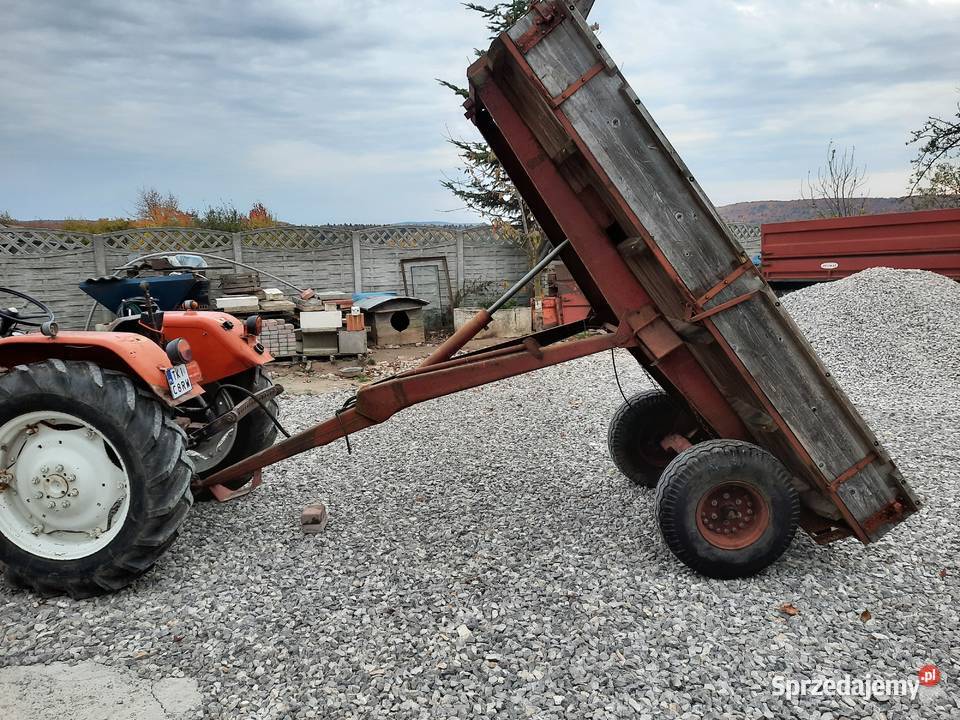 przyczepa jednosiowa wywrotka c 330 t25 Nowa Słupia
