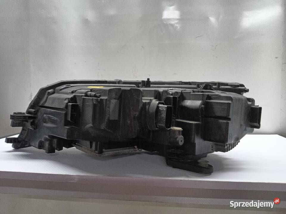LAMPA PRZÓD PRZEDNIA PRAWA SKODA OCTAVIA LIFT osobowe Lampy przednie