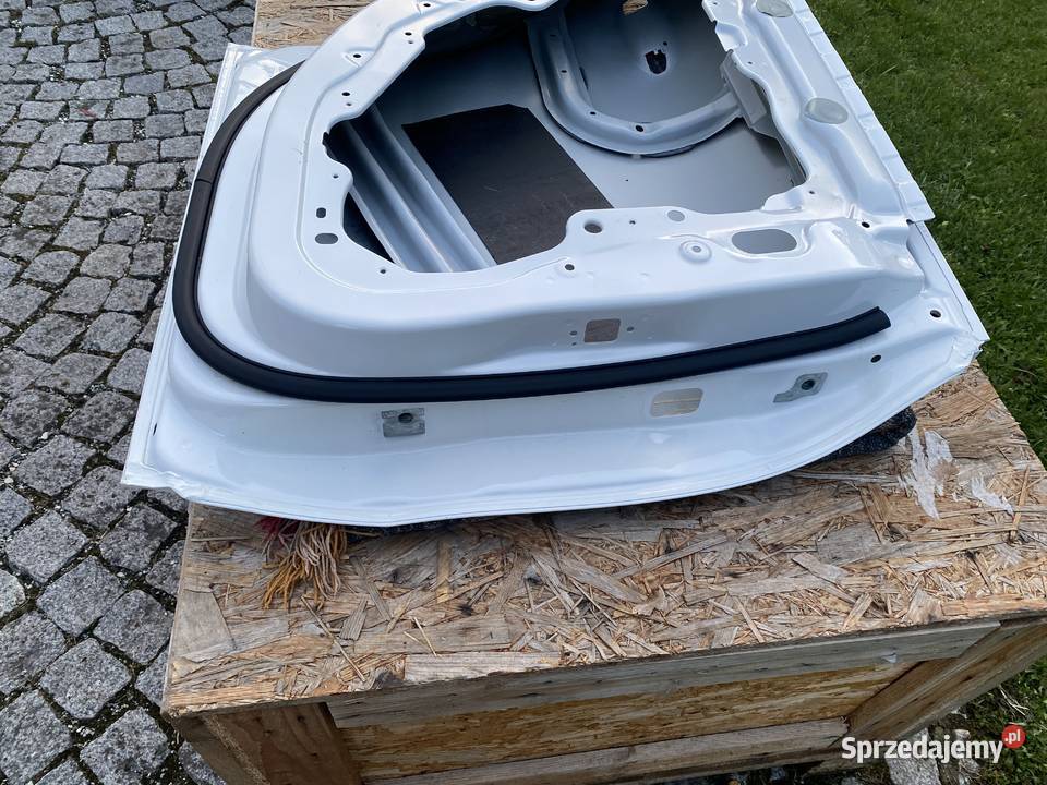Drzwi lewe tył CLA 118 Mercedes dolnośląskie Kudowa-Zdrój sprzedam