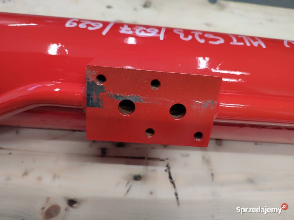Siłownik główny ramienia Manitou MLT 523 627 629 wielkopolskie