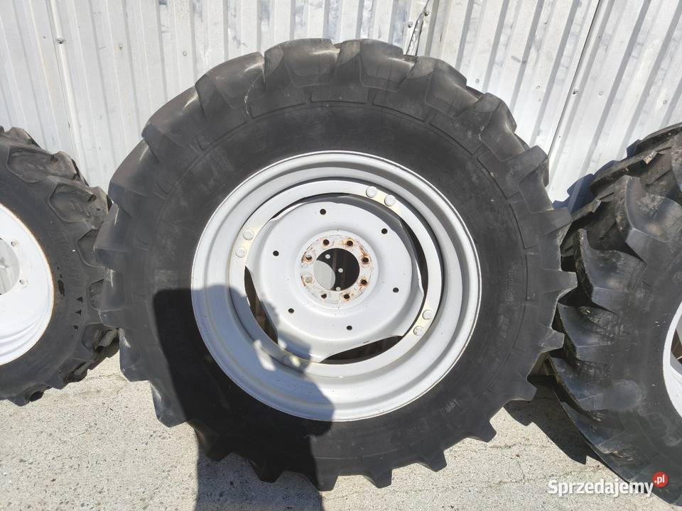 Koła 38085 r30 i 25085 r24 komplet opony felgi łódzkie Uniejów sprzedam