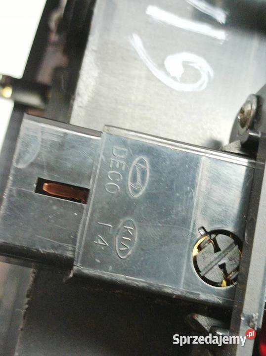 KRATKI NAWIEWU ŚRODKOWA DESKI EU Hyundai i10 I Rok produkcji 2007 sprzedam