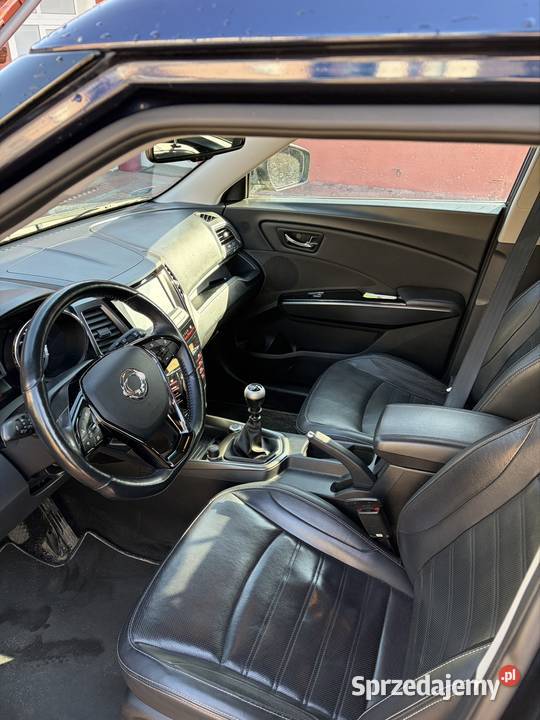 SsangYong XLV 16 diesel 4x4 salon Polska autoalarm XLV małopolskie Roczyny