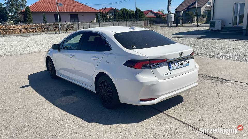 Toyota Corolla XII 15 Corolla CVT automat wersja Turek