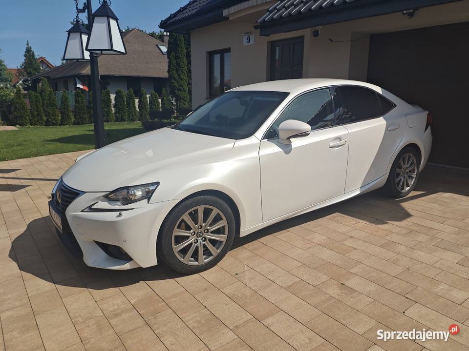 Lexus is 250 serwis ASO Dominów