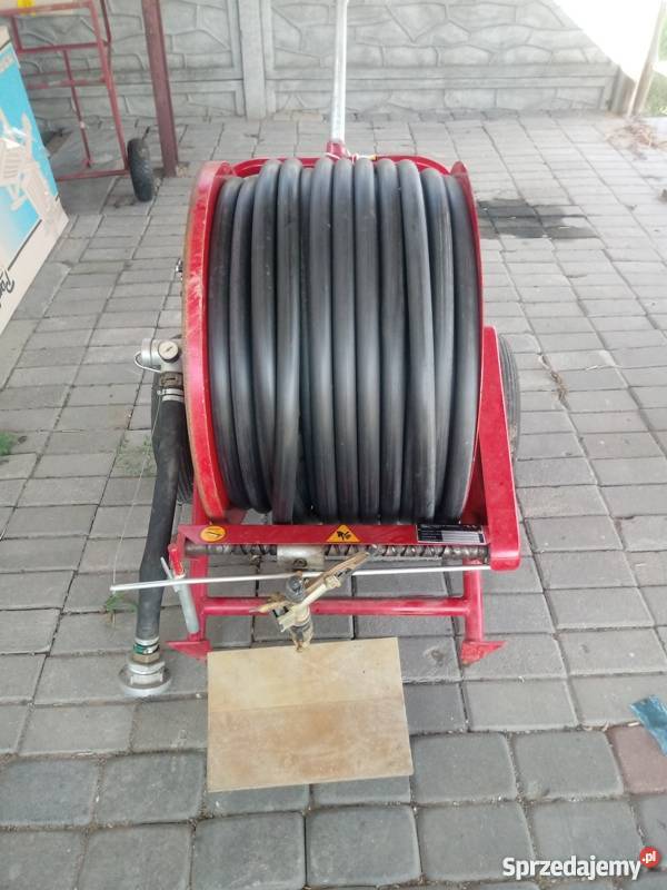 DeszczownieMaszyna do formowania zagonów Trzemeszno