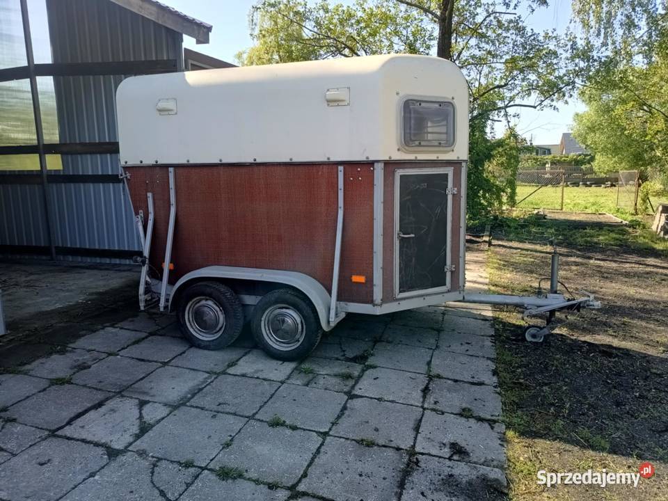 Przyczepa do przewozu 2 koni BOECKMANN Dobroń