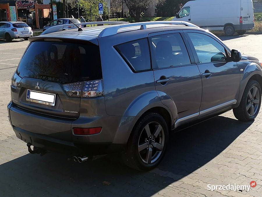 Mitsubishi Outlander II 7 osobowa 4x4 2008 170000km Sanok sprzedam