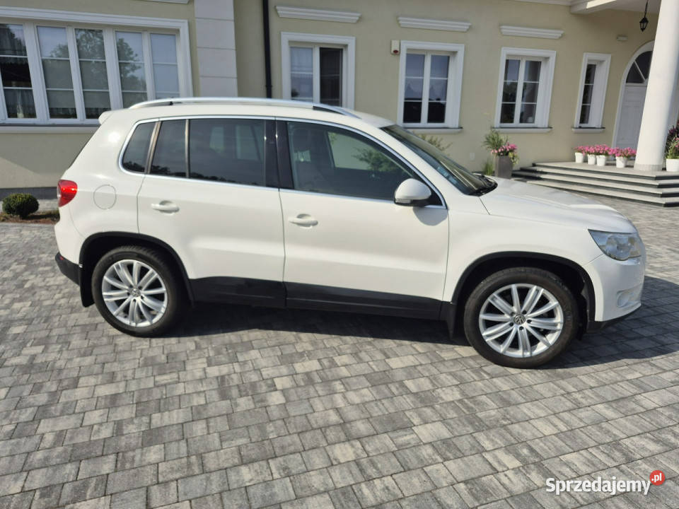 Volkswagen Tiguan 20tdi grzane fotele elektryczne lusterka Drelów sprzedam