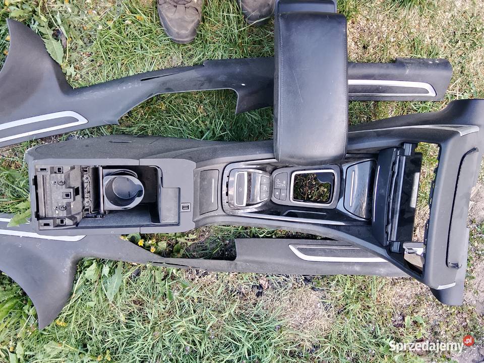 Citroen C5 podłokietnik progi Horodło