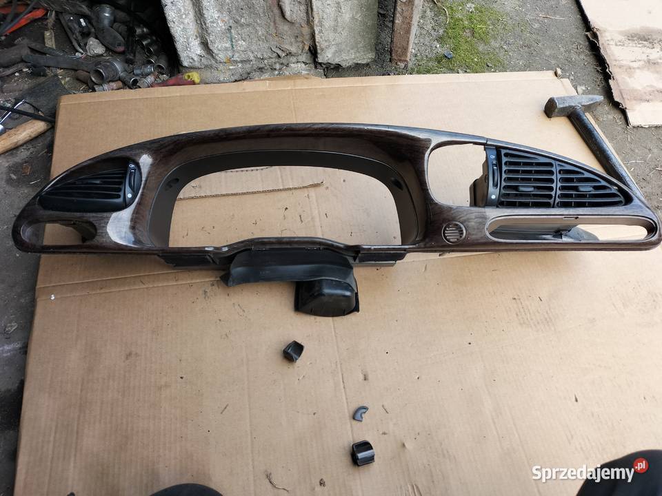 FORD MONDEO MK2 RAMKA OSŁONA LICZNIKA ZEGARÓW osobowe Kamień-Kolonia
