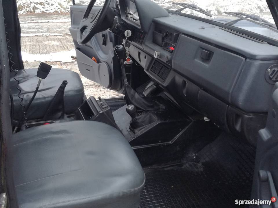 Sprzedam ARO 246 z silnikiem Andoria światła przeciwmgielne Pozostałe sprzedam