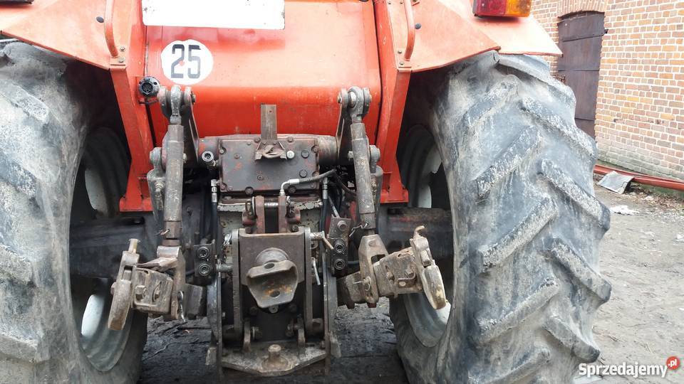 Massey Ferguson 2620 nieuszkodzony Ciągniki lubelskie Krzczonów-Wójtowstwo