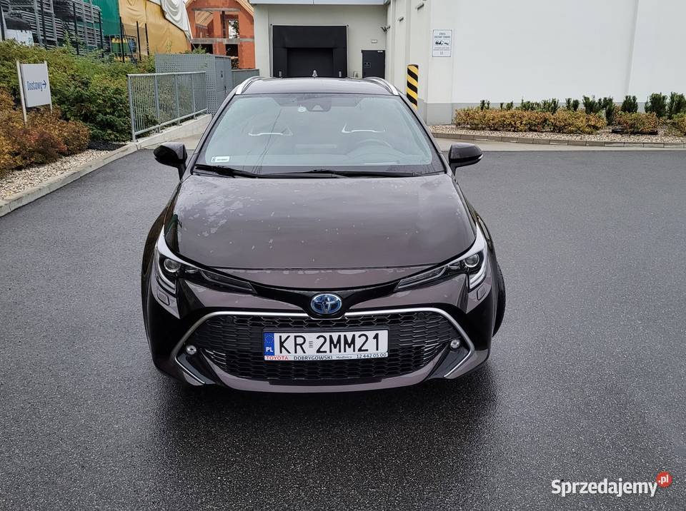 Toyota Corolla 20 184 TS Kombi Executive VIP HAK Samochody osobowe Modlnica