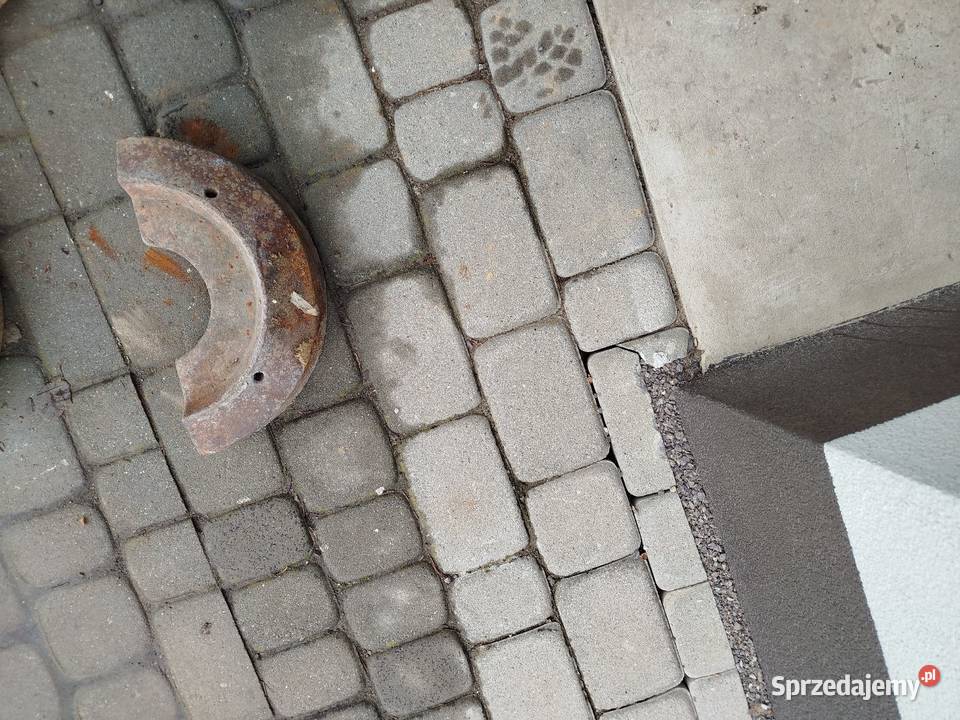 Obciążniki do ursusa ciągnika maszyny rolniczych Ewunin sprzedam