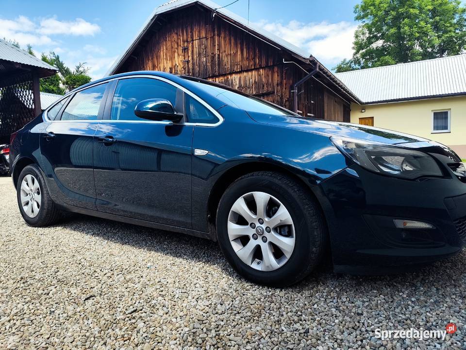 Opel Astra Sedan 14 Turbo 140 LPG Landi Renzo 140KM Gorlice