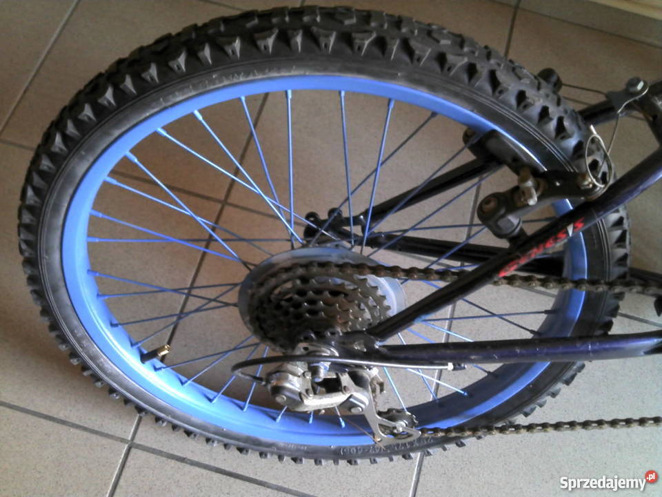 Rowerek Genesis GT200 niebieskoczarny koła