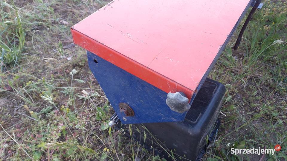 Siewnik siewniczek do trawy poplonu kongskilde Kutno