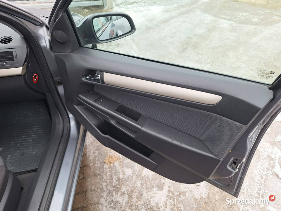 Opel Astra Klimatyzacja Parktronik Serwisowany Załom