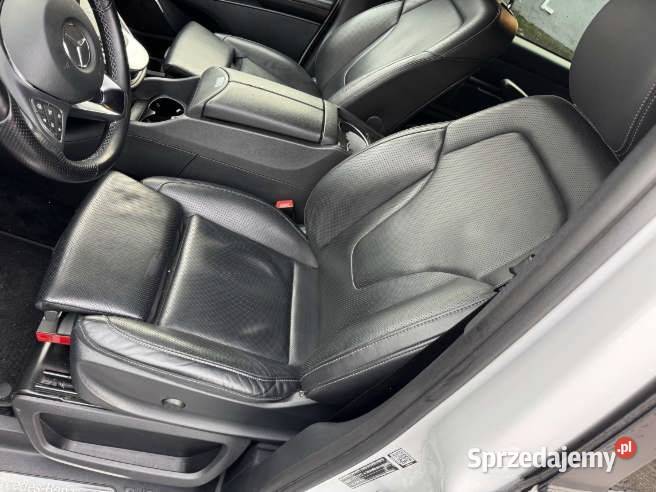 MERCEDESBENZ V 250D 2022 1950 ccm 190 190KM Warszawa