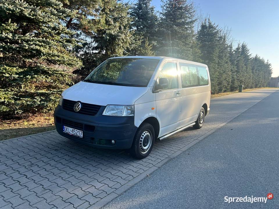 Volkswagen T5 Multivan 25TDI 130 2008r 9 osób Rok produkcji 2008 Kluczbork