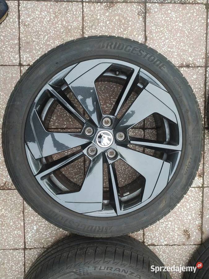 Oryginale felgi Skoda Comet 18 opony letnie Bytów