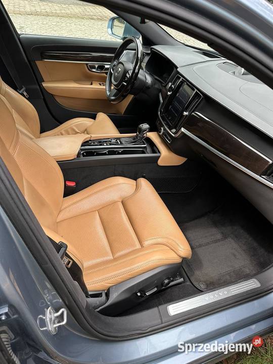 Sprzedam dobrze wyposażone Volvo S90 D5 AWD sprzedam