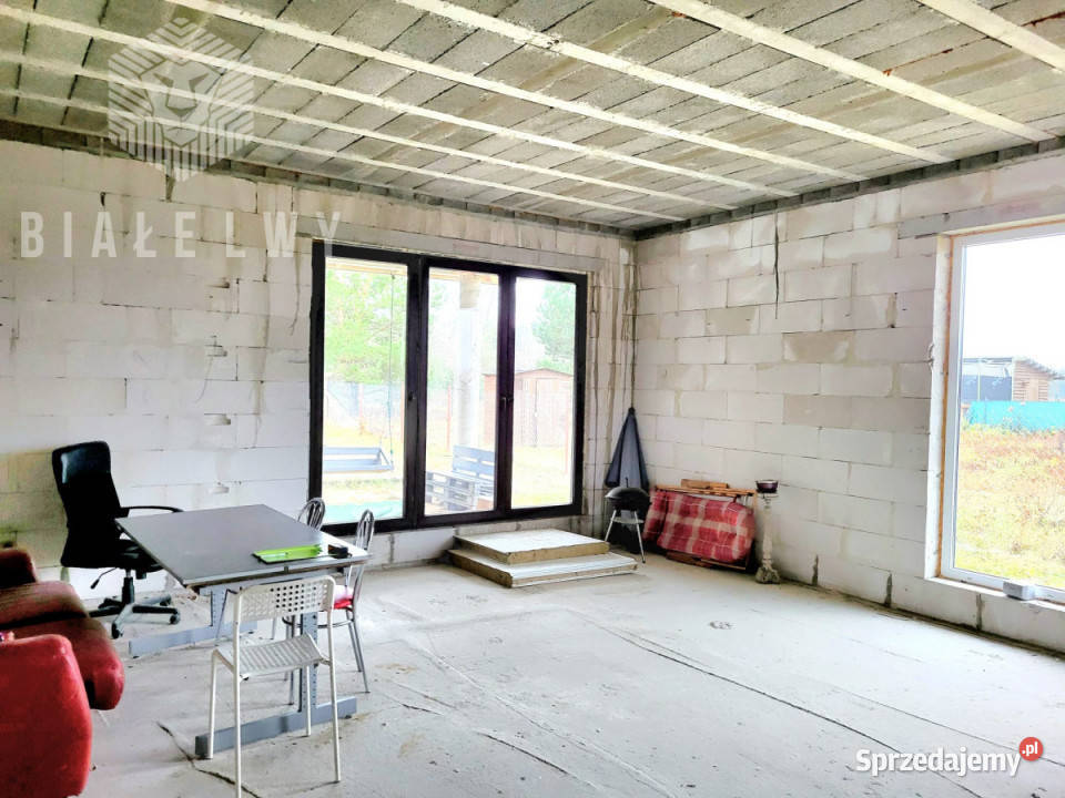 sprzedaży domu wolnostojącego 240m2 Krusze Sprzedaż