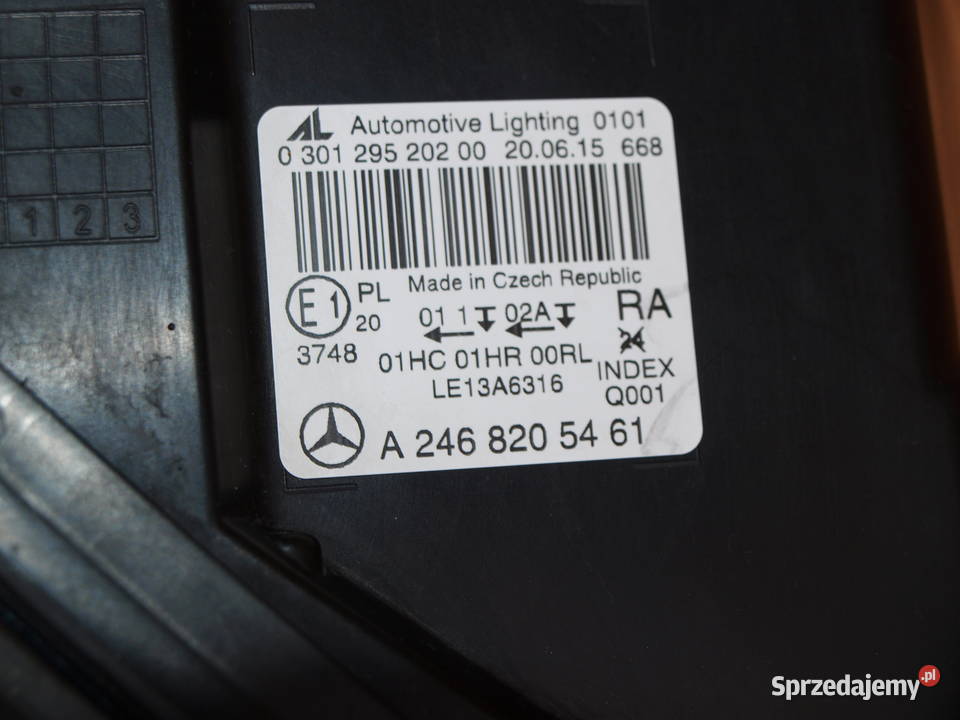 Mercedes B klasa W246 lampa prawa przód zwykła wielkopolskie
